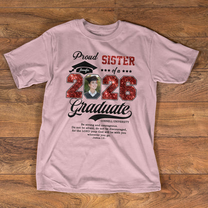 Proud Mom/Dad Of A 2026 Graduate | Personalized 2D Unisex T-shirt