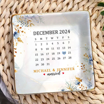 Wedding Calendar Date | Personalized Ceramic Ring Dish Square